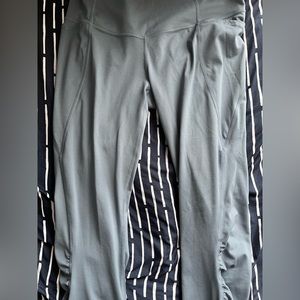 Leggings with pockets